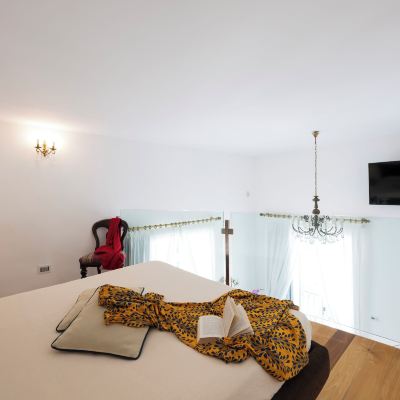 Deluxe Suite, Mezzanine Residenza Luce Promo Code