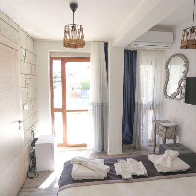 Havuz Basi Elite Oda Fizzio Alacati Hotel Promo Code