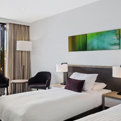 Deluxe Double or Twin Room Flinders Hotel Promo Code
