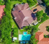 3 min from minitas beach and direct access to the golf camp... Hotels in 