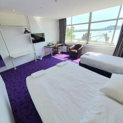 Family Suite Kupon Riverine Garden Hotel