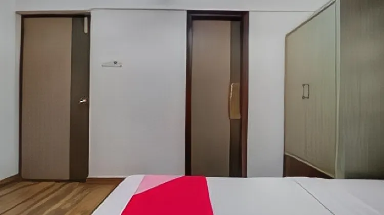 OYO Flagship 1805 Blue Orchid Corporate Inn 部屋