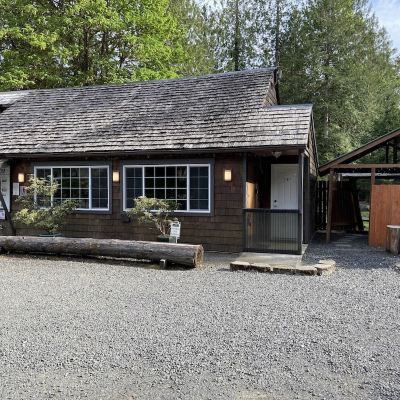 Cottage 15 - Hot Tub Robin Hood Village Resort Promo Code