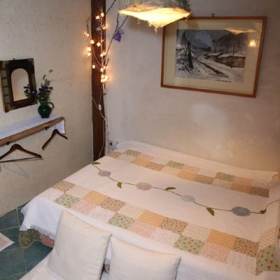 Bongseonhwa (not cooked)(Check-in 15:00) Jeonju Gyodongsalae Hanok Pension 쿠폰