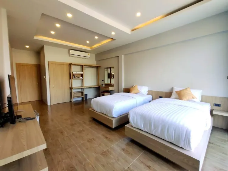 ห้องดีลักซ์ เตียงใหญ่ 1 เตียง