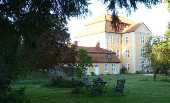 Jagdschloss Quitzin - Housity