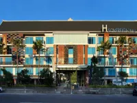 Sovereign Bali Hotel