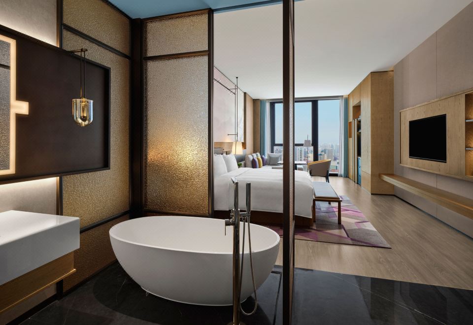 行政大床房|静谧云端坐拥璀璨夜景|舒适商务办公