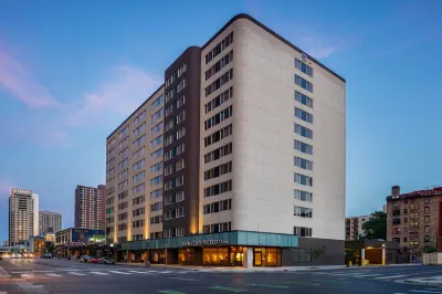 DoubleTree Suites by Hilton Minneapolis Hotels in 