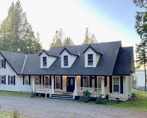 Amazing sunsets!! Water view, hot tub, close to town, fire pit. Hotels in Eastsound