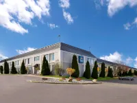 Suburban Studios Syracuse Fairgrounds Hotels in Geddes