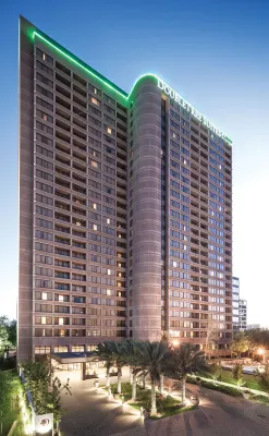 DoubleTree by Hilton Hotel & Suites Houston by The Galleria Hotel a 