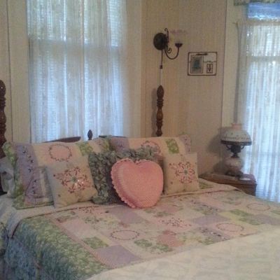 Comfort Triple Room, Ensuite (Walton Romance Room) Holly House of Hamilton Promo Code
