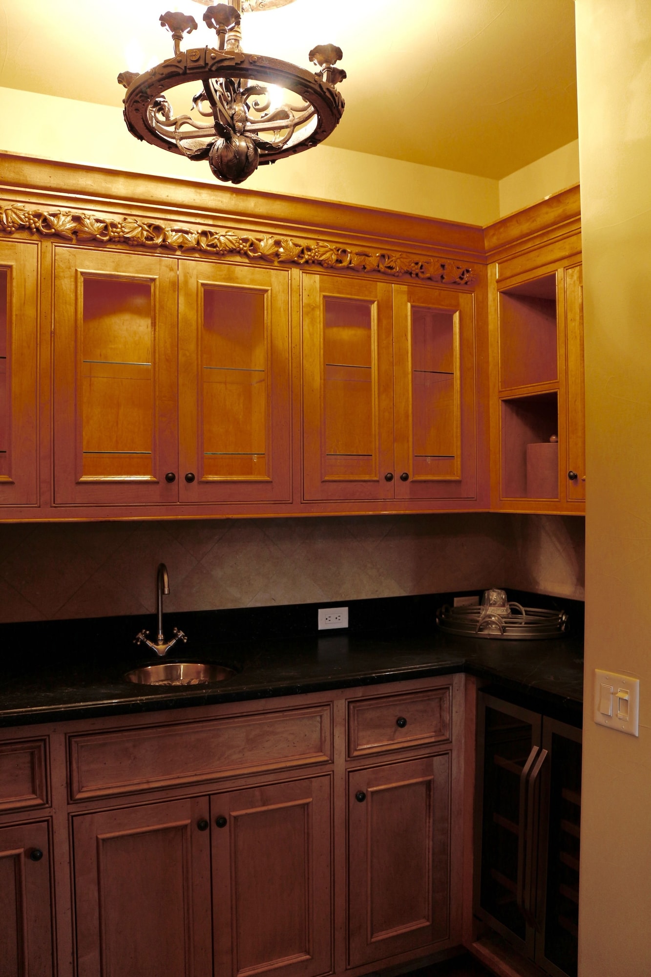 酿酒师住宅，2间卧室，热水浴缸，葡萄园景观