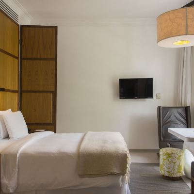 Studio Suite with Balcony Condesa DF Promo Code