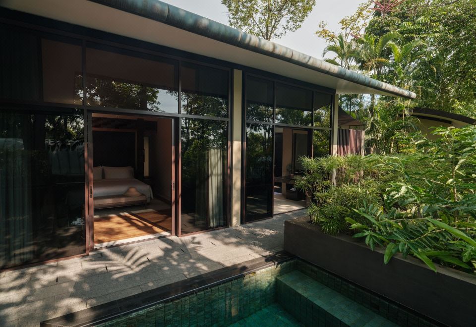 Capella SingaporeOne Bedroom Garden Villa