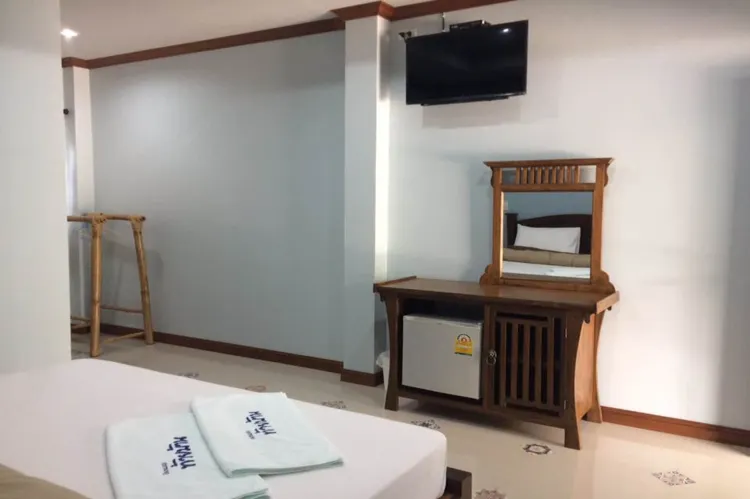 ห้องสแตนดาร์ด เตียงใหญ่ 1 เตียง