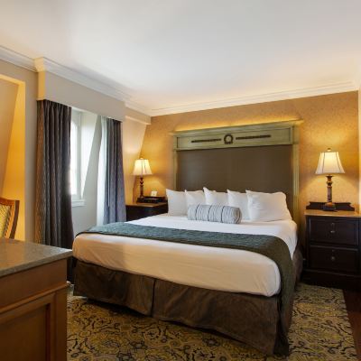 Deluxe King Room Hotel St. Marie Promo Code