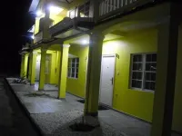 Piarco Village Suites Hotele w: 