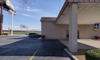 Starway Inn - Housity