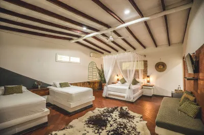 Waka Hotel Rural Отели в г. 