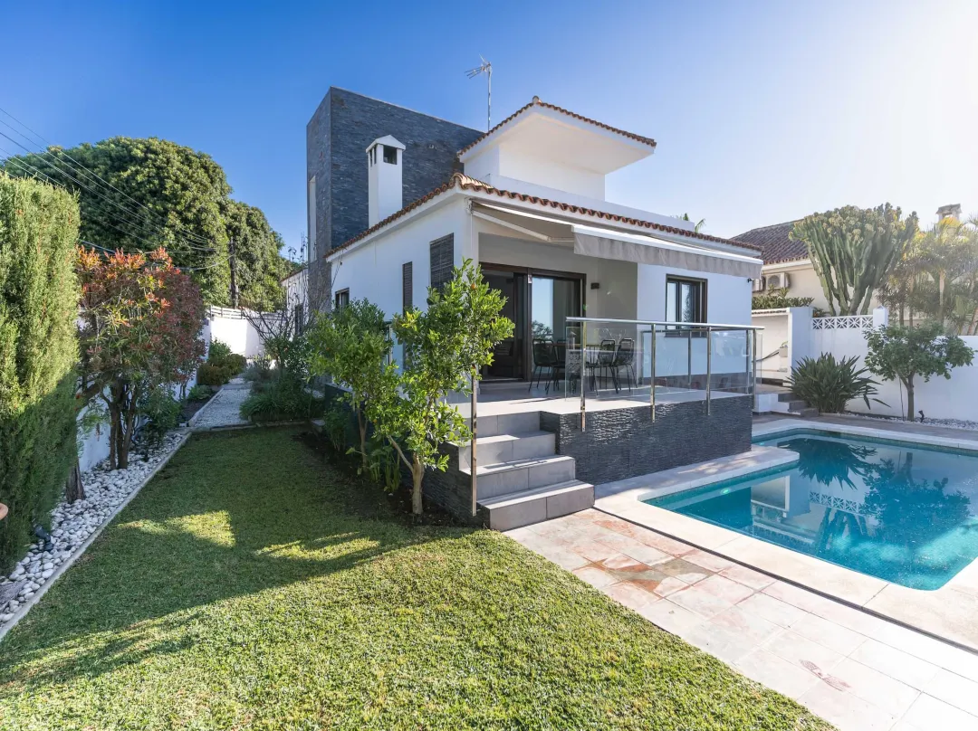 Villa In Spain Near Beach & Private Pool - Marbella