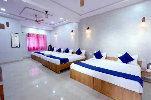 Basil Inn Near to Taj Mahal