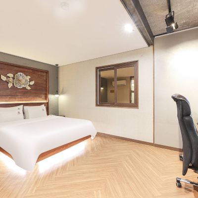 Premium (3080 I7 2Pc+Gaming Set) 2Night Hotel Promo Code