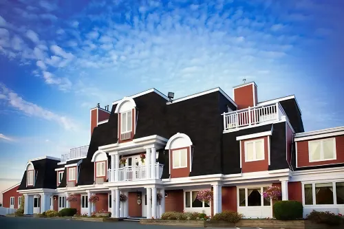 Inn on the Lake