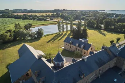 Le Manoir de Kerbot Hotel a 