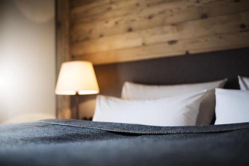 高级两卧室公寓 - 带阳台