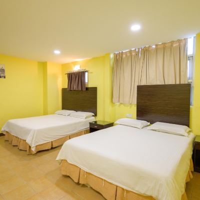 Bilik Berempat Keluarga Kupon New City Hotel