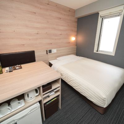 エクストラルーム（ダブルベッド＋広々デスク）【禁煙】 スーパーホテル宇都宮　天然温泉　益子の湯 クーポン