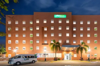 City Express Junior by Marriott Villahermosa Hotels in 