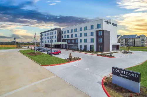 Courtyard Longview North