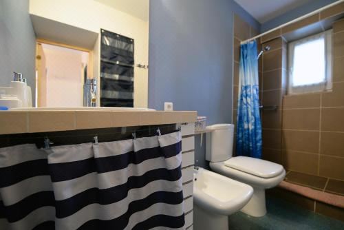 两卧室公寓 - 带露台