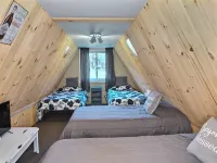Josh’s Campton Cottage by the Pemi River in the White Mountains!