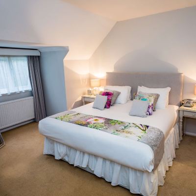 Suite-1 King Bed, Non Smoking, Larger Room, Sofa The Casa Hotel Promo Code