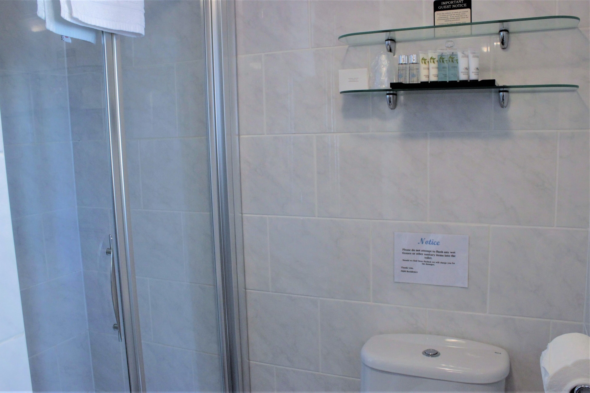 经典双人房（四柱床）