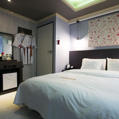 세미 디럭스룸 오렌지 모텔 부천 쿠폰