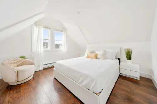 NY Luxury Apt Free Parking in Prime Area