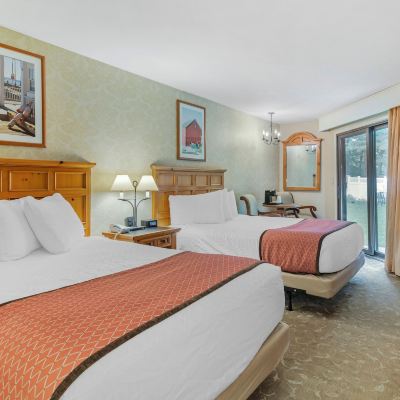 2 Doubles, Pines, Exterior Corridor Stairs Only Meadowmere Resort Promo Code