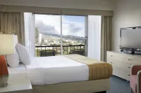 Coconut Waikiki Hotel