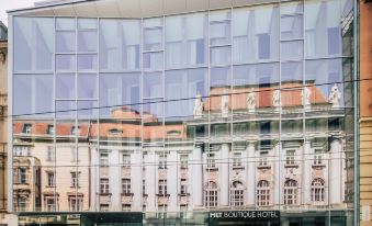 Met Boutique Hotel - Housity