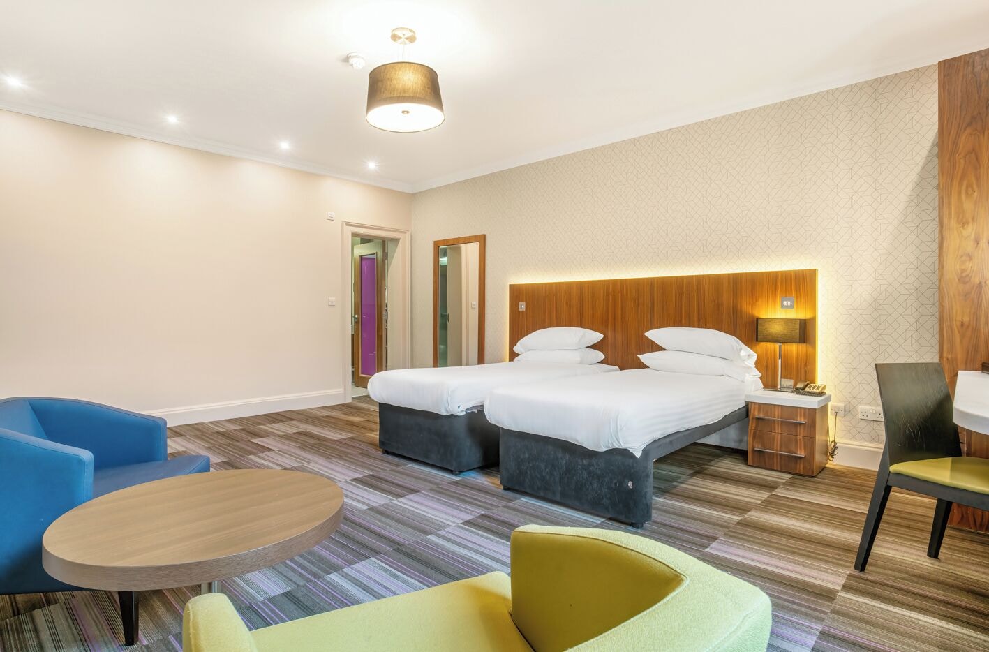 低层标准双床房