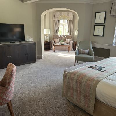 Super Deluxe Suite Macdonald Berystede Hotel and Spa Promo Code