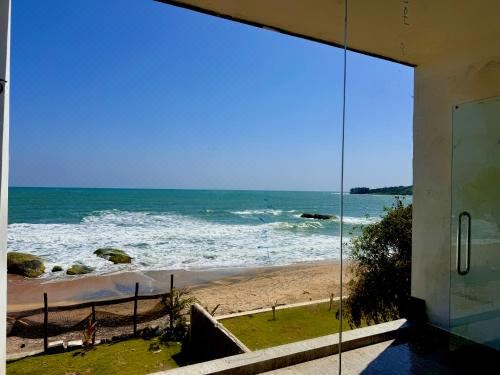 Beach Castle Arugam Bay Deluxe Double Room With Balcony And Sea View