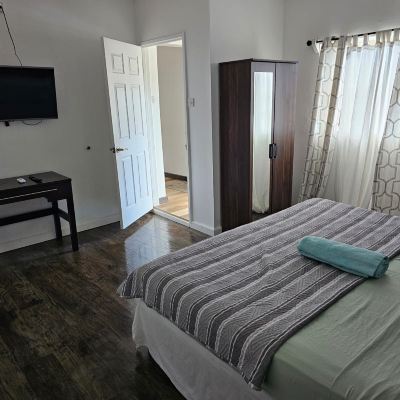 Deluxe Two-Bedroom Apartment Wave Crest Suites Promo Code