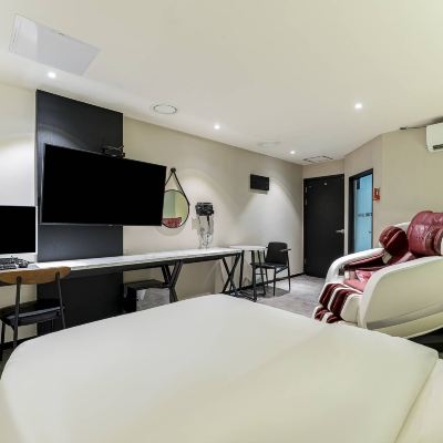 Massage Room Stay 25 Promo Code