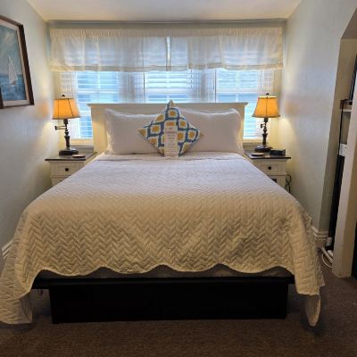 Basic Room, 1 Double Bed (Room 9) Cherokee Lodge Promo Code